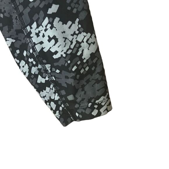 Nike camo leggings size small - Picture 6 of 9